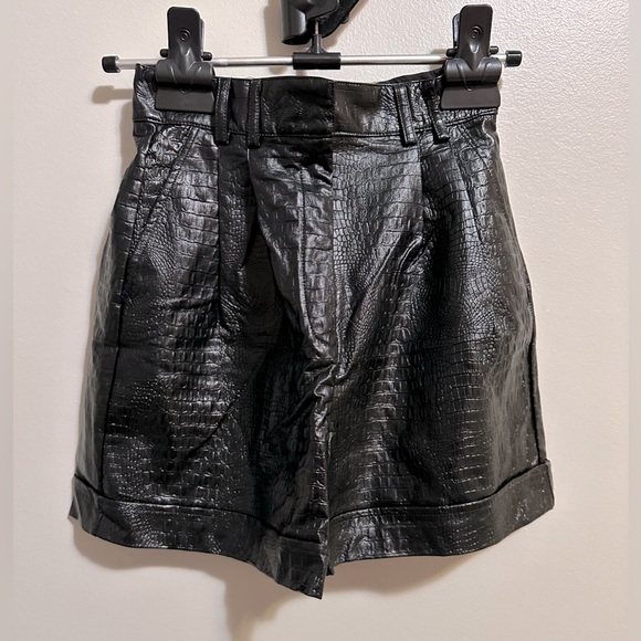 Dynamite| faux croc leather shorts - Picture 5 of 5